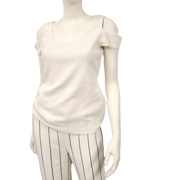 Guess White Textured Shoulder Top sz Medium - Picture 3 of 5